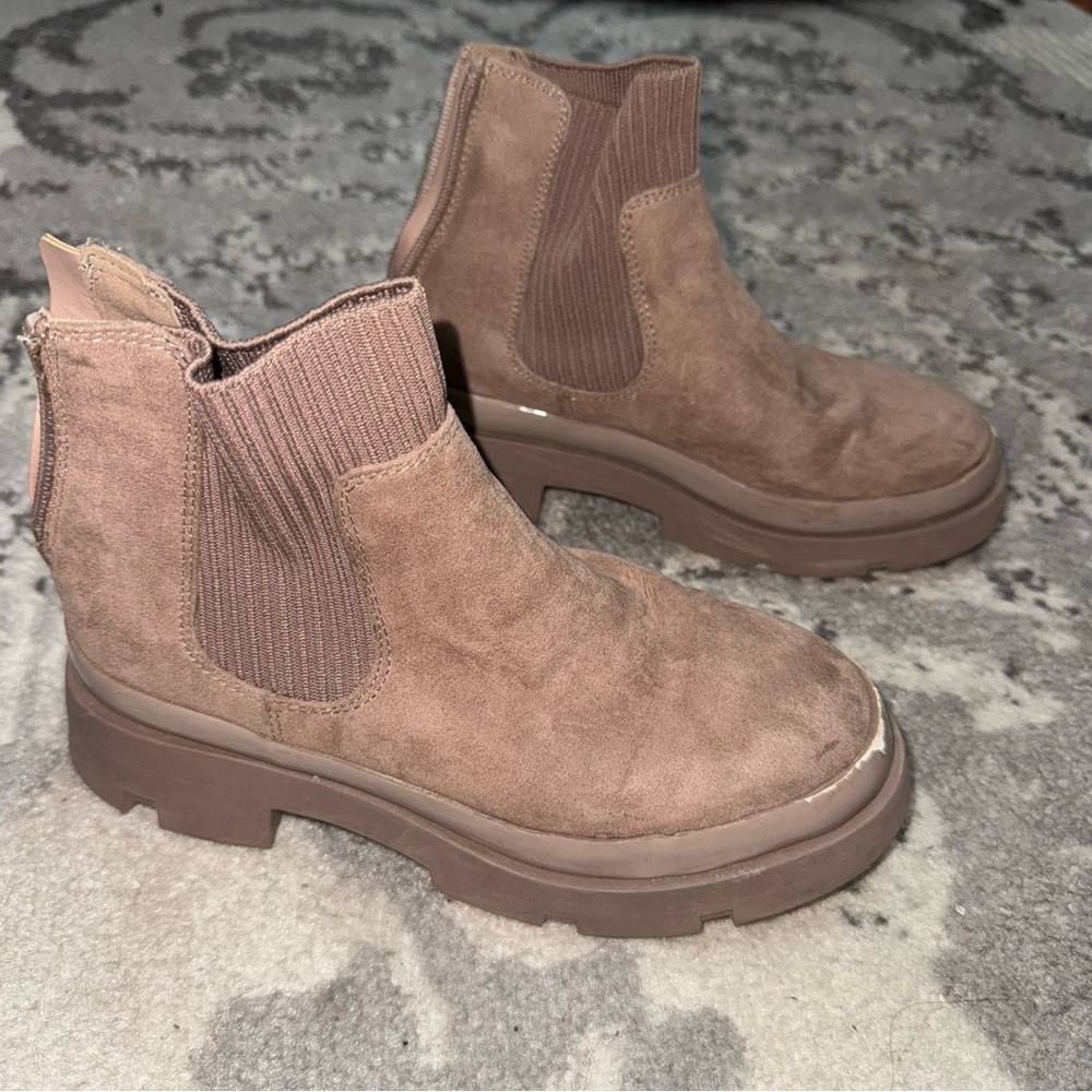 Girls Steve Madden Taupe J-Hazzel Chelsea Lug Bottom Boot